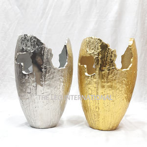 Florero de metal de moda con un jarrón de flores con acabado pulido dorado único para decoración de bodas pares de 2 - Product Image 4