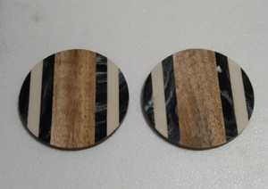 Nuevo Diseño Moderno, Juego de 4 Posavasos de Resina y Madera con Soporte - Product Image 4