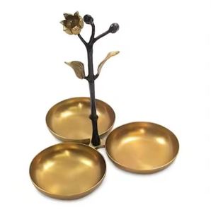 Bol de service de fruits en métal décoratif de Noël pour table à manger décorative au design moderne et unique - Product Image 4