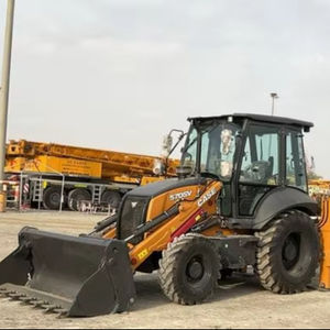 2024 pour chargeuse-pelleteuse Case 570SV 4x4 avec moteur central et composants de pompe - Product Image 1