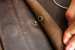 Customizable 13-Inch Macbook Leather Sleeve Eco-Friendly Foldable <b>Laptop</b> Bag Cover <b>with</b> Portable Zipper Closure - Product Image 6