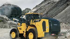 Pala cargadora de ruedas 249kw HL975A CVT con cucharón 5.2CBM para Venta barata - Product Image 6