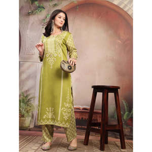 ชุดคุर्ตาผ้าเรยอนพิมพ์ลายสีเขียวลำลองสำหรับผู้หญิง แขนสามส่วน ผ้าเครปสำหรับฤดูใบไม้ผลิ/ฤดูร้อน - Product Image 4