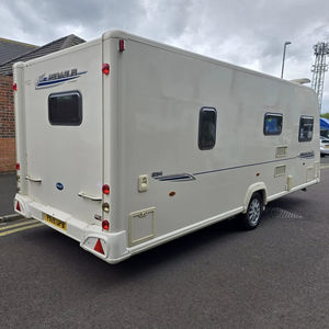 Caravane Mini Pop-up Moderne d'Occasion Exclusive à Vendre 4x4, 4 Couchages, Étanche, Suspension Indépendante, Style Moderne, VR - Product Image 3