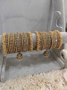 Ensembles de Churiyan de Mariée de Conception Traditionnelle Indienne et Pakistanaise Dernière Collection Bracelets Churiyan de Mariée Faits Main pour Femmes Disponibles - Product Image 5