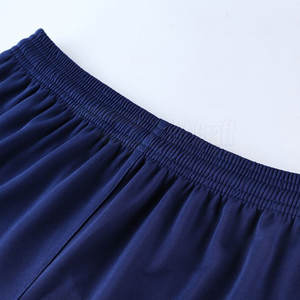 Fabrication d'usine, vêtements de sport, uniforme de football de couleur personnalisée, uniforme de football de haute qualité pour adultes - Product Image 5