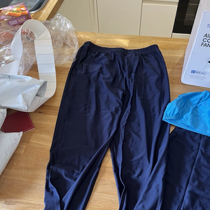 ชุดว่ายน้ำอิสลามแบบ2ชิ้นสำหรับผู้ใหญ่ชุดว่ายน้ำมุสลิมระบายอากาศได้ดีพิมพ์ลายพิมพ์โลโก้ด้านหน้า - Product Image 6