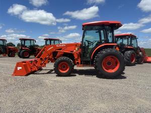 Tractor Agrícola MX5400HSTC 2024 de 55HP con Tracción en las 4 Ruedas, Transmisión de Engranajes y Bomba - Product Image 3