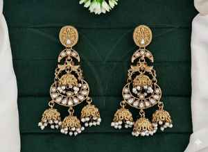 Pendientes Jhumka Clásicos Antiguos con Pulido Mehendi, Joyería Tradicional India, Ideales para Celebraciones Festivas y Bodas - Product Image 4