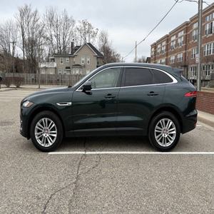 รถยนต์ Jaguar F-PACE 25t Prestige ปี 2018 สภาพดี ใช้งานน้อย - Product Image 2