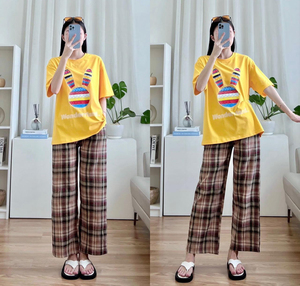 Conjunto de ropa de mujer de algodón verano con motivos de conejo combinados con pantalones a cuadros muchos colores 100 conjuntos a precios preferenciales - Product Image 1