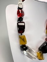 Collier en perles de résine époustouflant avec des couleurs vives, accessoires de bijoux de mode, produit fabriqué par Blatant Exports
