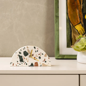 Relojes de mesa hechos con terrazo Reloj Maestro de tiempo moderno Diseño elegante e innovador para interiores elegantes Relojes de mesa - Product Image 2