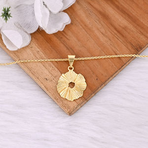 Collier en laiton massif plaqué or jaune pour femme, accessoires de mariage, bijoux pour femme, collier pour cadeaux d'anniversaire de mariage - Product Image 3