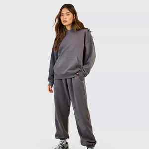 Survêtement d'hiver de marque grande taille pour femmes, sweat à capuche décontracté et pantalon de survêtement empilé, survêtement solide et surdimensionné - Product Image 1