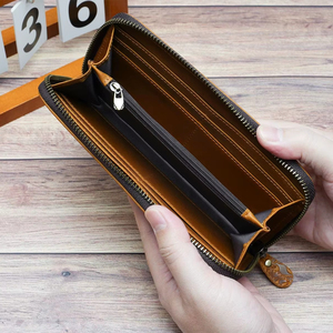 Sac à main en cuir véritable fait à la main personnalisé avec broderie géométrique motif bonbon fermeture éclair porte-cartes - Product Image 3