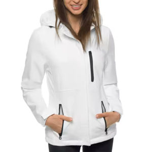 Veste pour femmes Jude Softshell Confortable et élégante, parfaite pour les activités de plein air, la randonnée et les vêtements décontractés de tous les jours, de haute qualité - Product Image 1