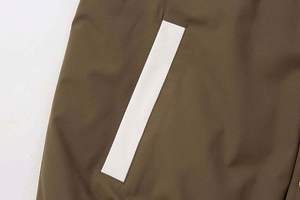 Chaqueta Varsity Personalizada para Hombre de Alta Calidad, con Bordado Chenille, Patrón de Letras, Tela de Lona Delgada, Material de Poliéster - Product Image 4