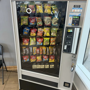 ตู้จำหน่ายขนม AP 113 มือสองสภาพดี - Product Image 1