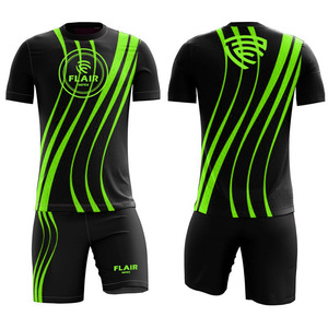 Ensembles d'uniformes de maillots de football confortables et respirants de la meilleure qualité, design personnalisé, OEM pour jeunes joueurs masculins - Product Image 3