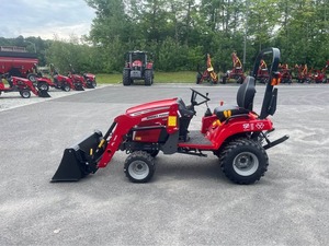 Tractor de Ruedas Massey Ferguson 100C 4WD de 90 HP con Transmisión por Engranajes, Cargador Frontal y Garantía de 4 Años - Product Image 2