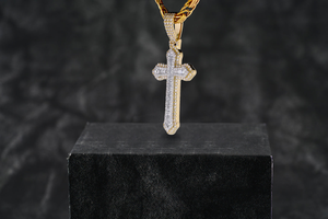 Pendentif unisexe fin en argent 925 personnalisé Croix Baguette Design Diamant Moissanite Hip Hop Street Fashion Artiste personnalisé - Product Image 3