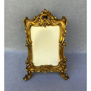 Magnifique cadre photo moderne en métal personnalisable et écologique pour bureaux d'entreprise, étagères de maison et espaces de studio avec un support stable - Product Image 5