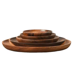 Platos de madera maciza, juego de bandejas redondas de madera grabadas para servir Acacia, bandeja redonda de madera de Crescent Crafts - Product Image 5