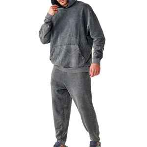 Chándal moderno con lavado ácido personalizado, confeccionado con tela suave y duradera que ofrece una textura lavada única y un ajuste cómodo. - Product Image 1