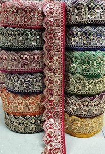 Encaje de Jacquard Floral de lujo hecho a medida, encaje decorativo multicolor para ropa nupcial y étnica para clientes de boutique - Product Image 2