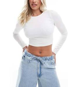 Crop top élégant à manches longues pour le quotidien, tenue de bureau et professionnelle - Product Image 1