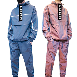 Survêtement pour homme personnalisé avec logo réfléchissant, écologique, respirant, à séchage rapide, nouvelle mode, 100% nylon, pour homme et femme - Product Image 2