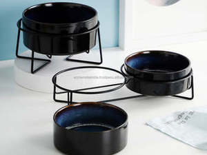 Juego de 2 cuencos de comida para mascotas Vintage XL, acero blanco recubierto de polvo redondo con diseño elegante de estampado de pata para perros, uso en el hogar y el jardín - Product Image 4