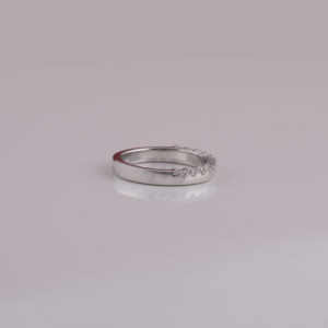 Bague de mariage pour femme en or massif 18 carats avec diamant de laboratoire 0,3-0,5 carats certifié IGI, style classique et tendance, parfaite pour un mariage - Product Image 4