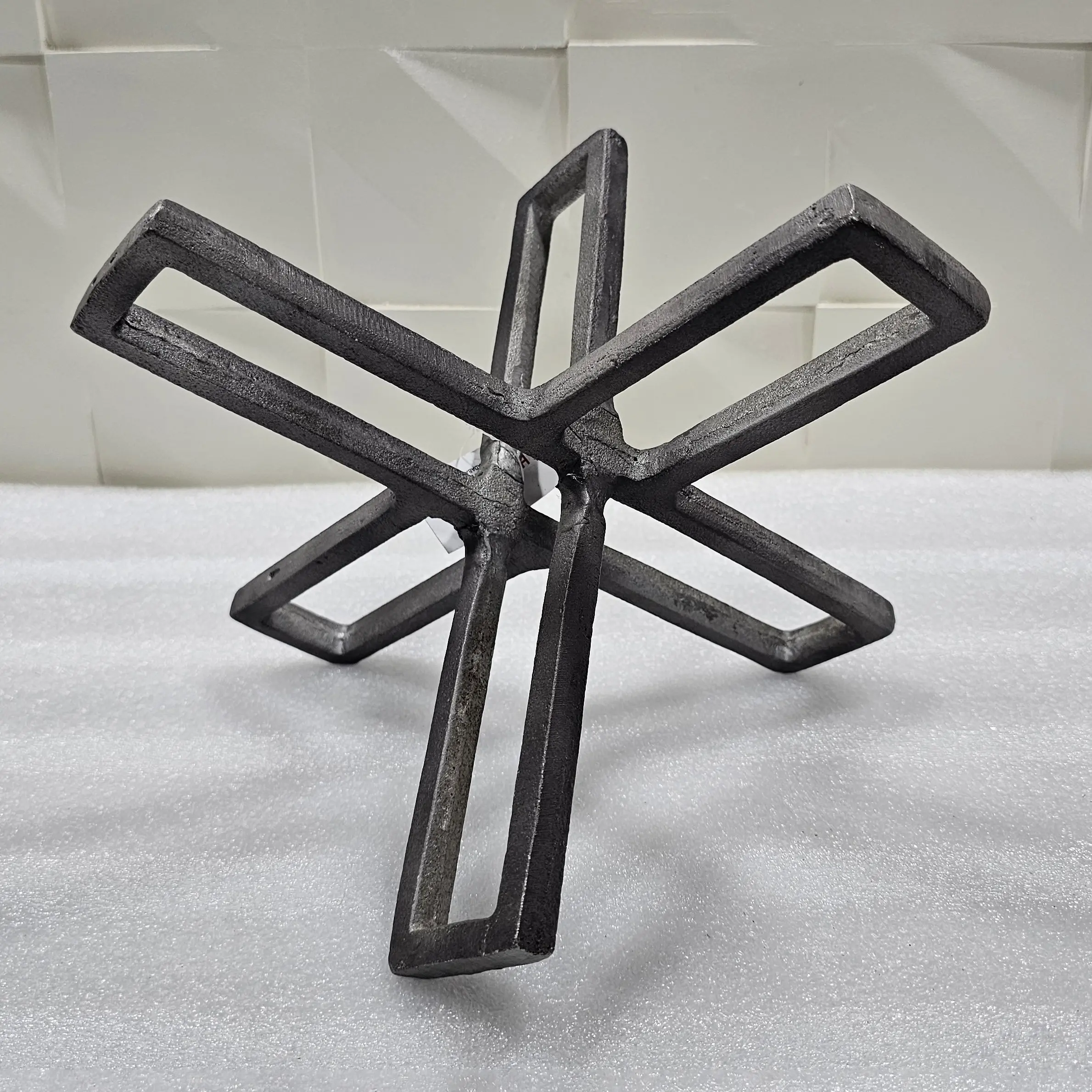 Handmade Metal Abstract Sculpture Black New Design Accent Table Decor For Home Hotel Table Decoration at wholesale price