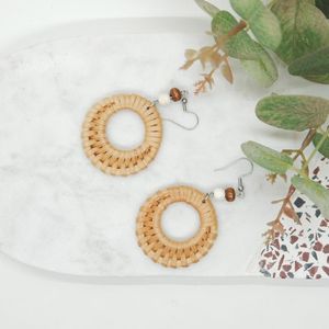 Boucles d'oreilles en bambou tressé en bois faites à la main, boucles d'oreilles en rotin coréen pour femmes, cadeau de fête d'anniversaire - Product Image 2