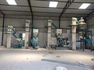 Planta de pellets de alimentación horizontal para ganado/aves de corral 1-1,5 toneladas por hora Línea de producción de pellets de aves de corral - Product Image 2