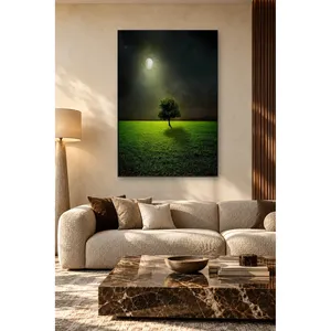 Impression sur toile de Fida Lone Tree sur prairie verte sous la pleine lune - Product Image 4