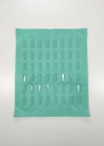 Alfombrilla Magnética Quirúrgica de Silicona Reutilizable, Autoclavable, con Zona Neutral para Transferencia de Instrumentos sin Manos - Product Image 5