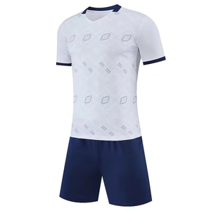 Ensembles d'uniformes de maillots de football durables Qualité d'exportation 100% Polyester Séchage rapide Respirant Impression numérique Kit d'entraînement d'équipe - Product Image 1