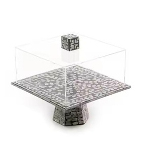 Présentoir à gâteau et à dessert en nacre avec couvercle supérieur en acrylique Présentoir à gâteau de forme carrée à prix abordable - Product Image 3