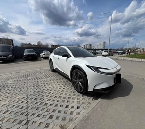 USED 2025 BZ5 550 Low Mileage Automatic <b>Panoramic</b> Sunroof LED lights LED Daytime Lights 6 Seats Ready to SHIP - Product Image 1
