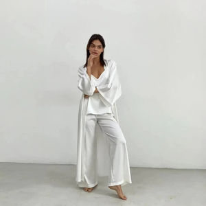 Conjunto de ropa de dormir de 3 piezas con estilo para mujer Camisones de tejido suave de talla grande con la mejor calidad Transpirable para adultos Estilo cómodo - Product Image 5