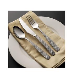 Ensemble de couverts élégants en acier inoxydable pour les dîners en famille et les fêtes, durable et portable avec une brillance attrayante et un design élégant - Product Image 1