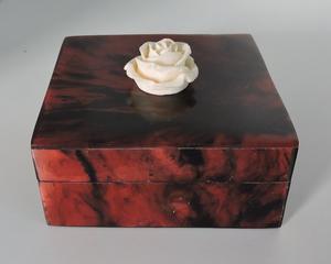 Diseño moderno Madera y resina pulida a mano de alta calidad tipo de regalo joyero caja de regalo caja de papel embalaje de joyería - Product Image 6