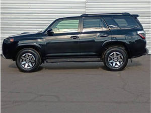 Usado 2024 T * oyota 4Runner TRD todoterreno Premium - Product Image 2