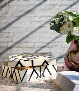 Nouveautés Boîte de rangement de bijoux personnalisée en incrustation d'os avec belle boîte de ligne de conception Boîte d'incrustation d'os disponible dans toutes les tailles - Product Image 1