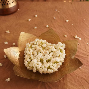 Objet de table en métal chic pour la décoration de table d'appoint, étagère de bureau, affichage, accent artistique minimal, améliorant l'esthétique moderne de la pièce - Product Image 1