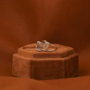 Anillo CVD de diamante cultivado en laboratorio TCW 4,30 de moda para mujer, anillo único de 2 unidades con piedra de corte radiante de 18KT, anillo de propuesta de oro blanco sólido IGI - Product Image 2