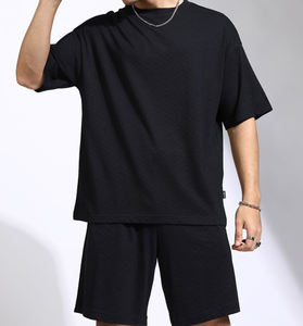 ชุดเสื้อยืดและกางเกงขาสั้นผู้ชายคุณภาพสูงสำหรับฤดูร้อน ชุดเซ็ตสั่งทำพิเศษ ผ้าฝ้ายระบายอากาศ ชุดสองชิ้น เสื้อยืดและกางเกงจ็อกเกอร์เข้าชุด - Product Image 3